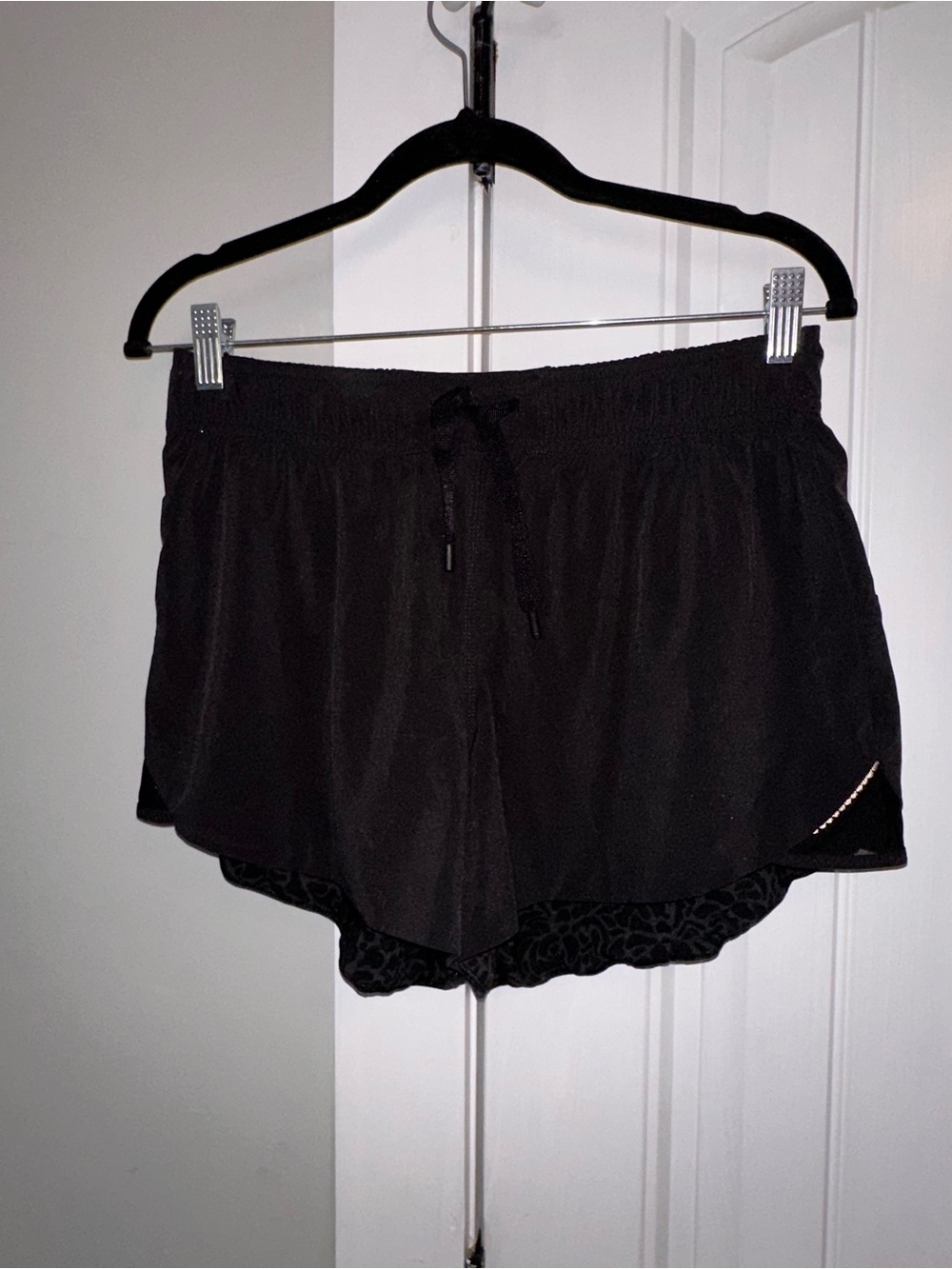 Lululemon Size 10 Black Reversible Women's Athletic Drawstring Shorts